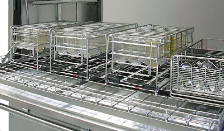 Моечно-дезинфекционные машины для клеток и бутылок кабинетного типа